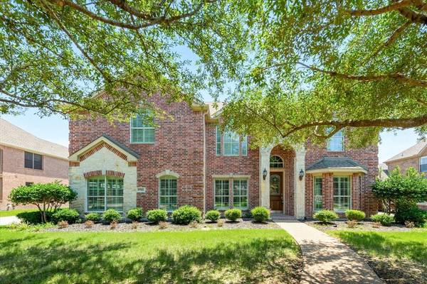 9702 Castleroy Lane, Rowlett, TX 75089