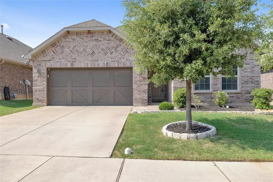 3729 Fossil Tree Lane, Fort Worth, TX 76244