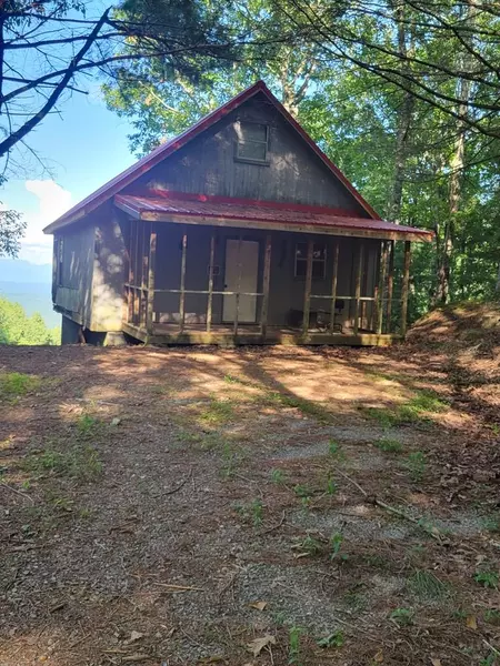 8 Manor Lane, Ellijay, GA 30540