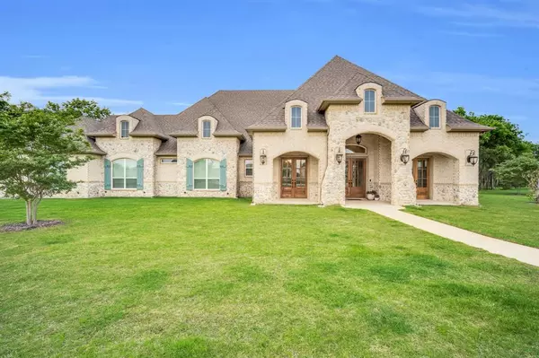 421 Mcdonnell Court, Waxahachie, TX 75167