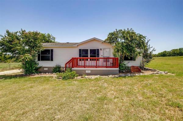 9200 1st Street, Joshua, TX 76058