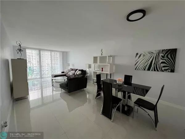 Sunny Isles Beach, FL 33160,19380 Collins Ave  #615