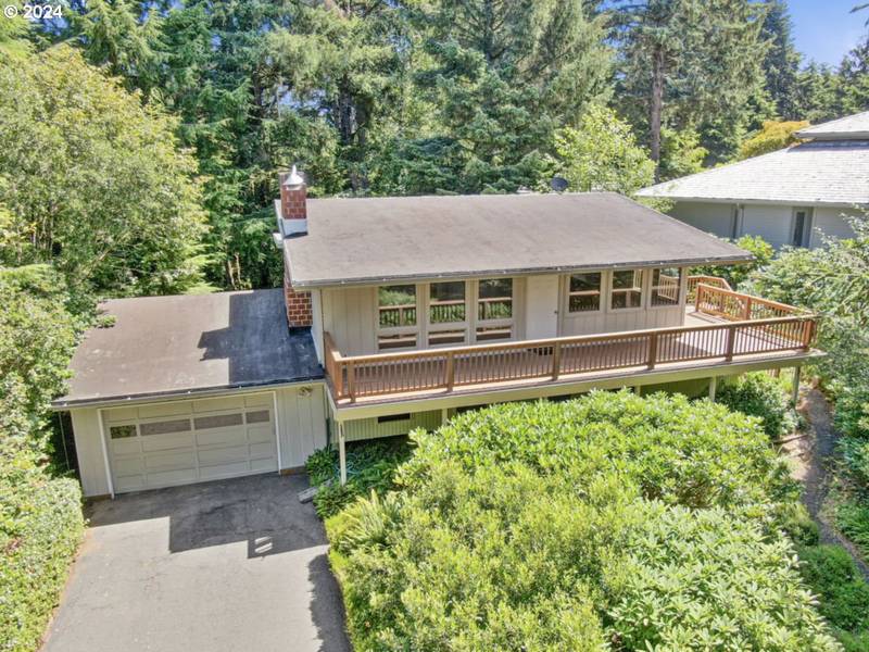 113 RIDGE CREST RD, Gleneden Beach, OR 97388