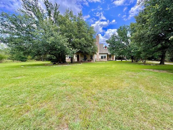 1034 White Bluff Drive, Whitney, TX 76692