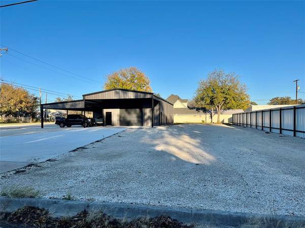 201 Dallas Street, Nocona, TX 76255