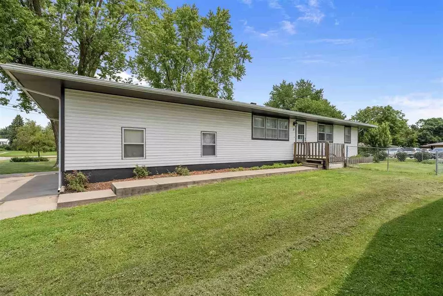 426 S 9th Avenue, Washington, IA 52353