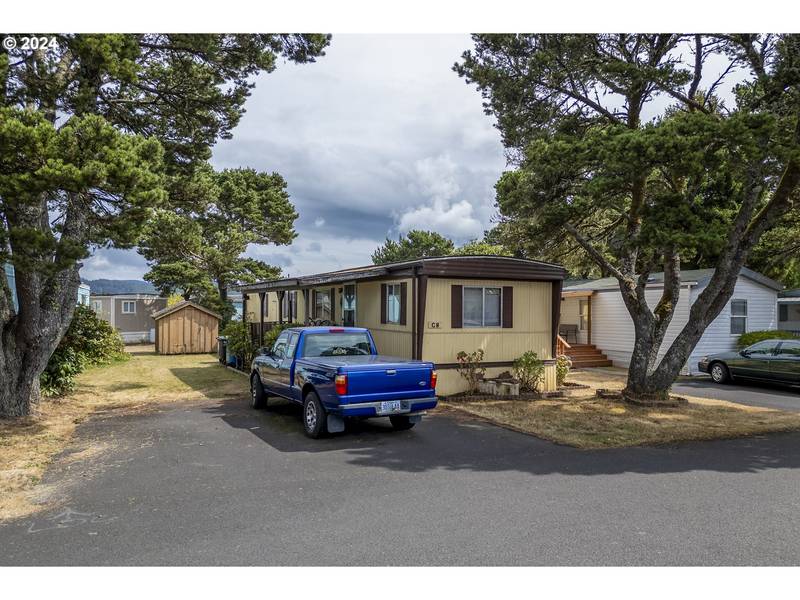 955 NE MILL ST #C-8, Waldport, OR 97394