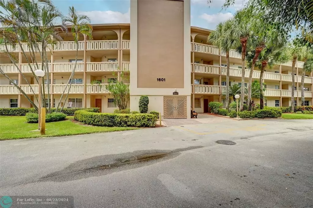 Coconut Creek, FL 33066,1601 Abaco Dr  #J2