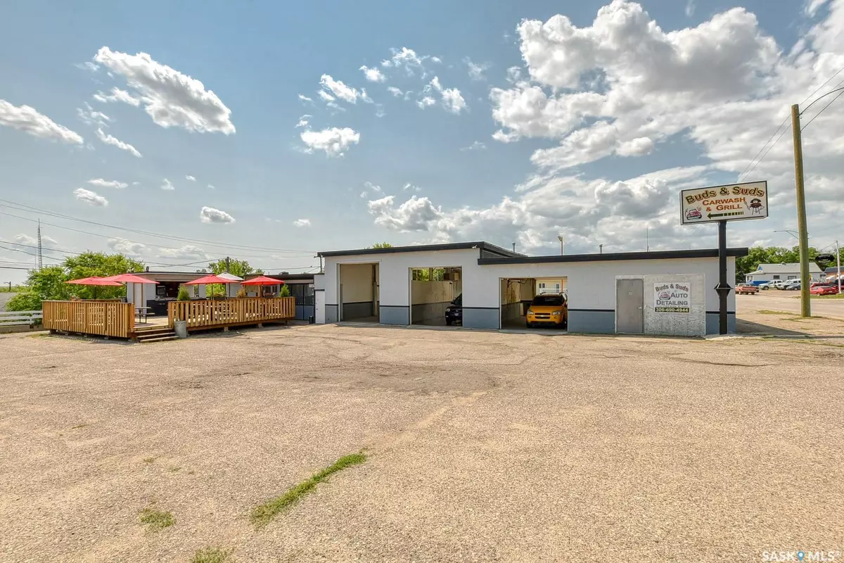 Moose Jaw, SK S6H 0N4,1105 Athabasca STREET E