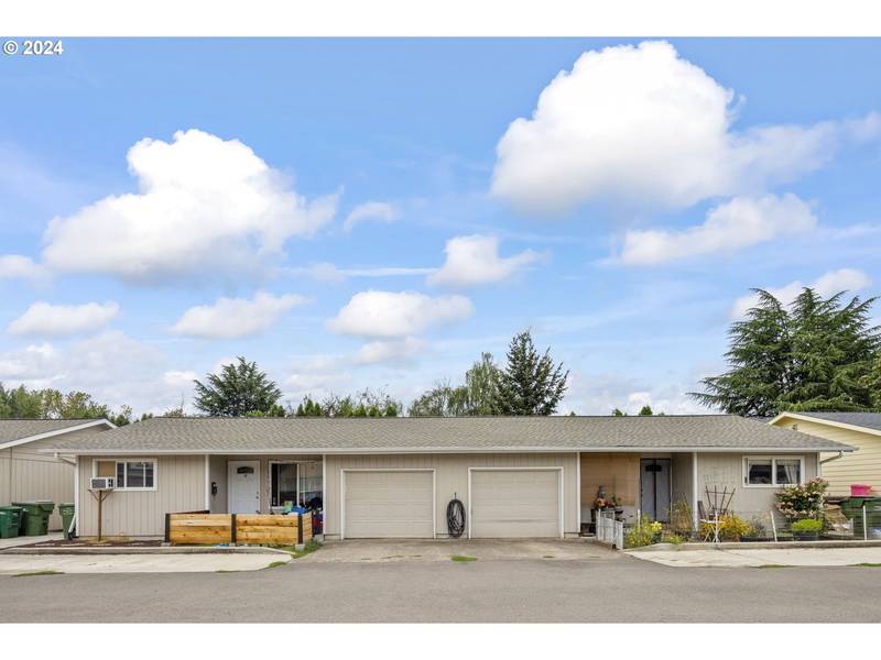 504 E 9TH 10, 12 ST, Newberg, OR 97132