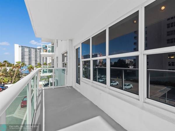 Fort Lauderdale, FL 33308,3550 Galt Ocean Drive  #305