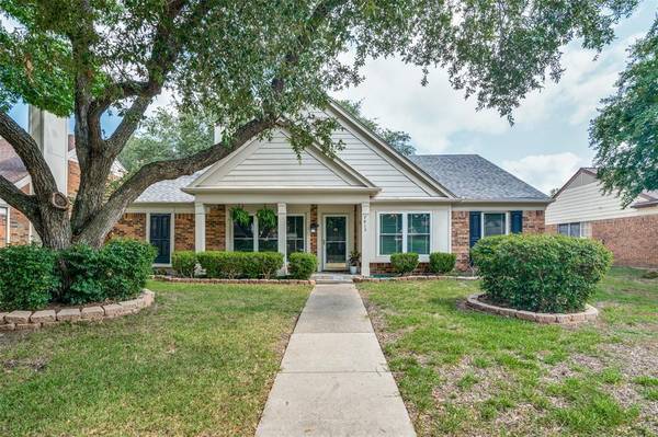 7413 Pacific Drive,  Rowlett,  TX 75088