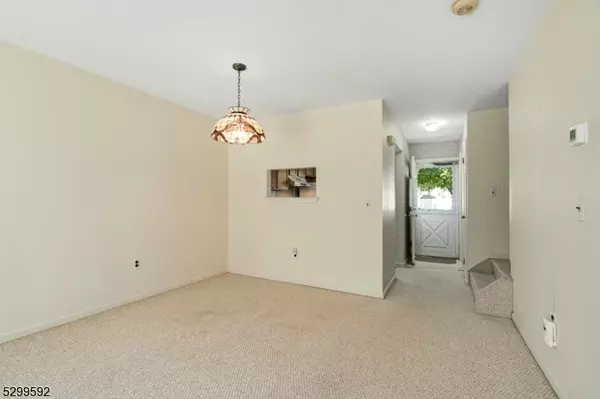 Raritan Twp., NJ 08822,402 Wedgewood Cir