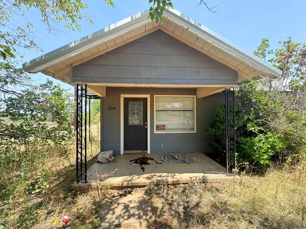 Loraine, TX 79532,328 E Market Avenue