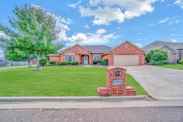 1004 Sheryl Lane, Altus, OK 73521