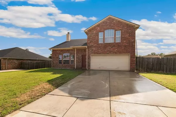 Azle, TX 76020,704 Madeline Court