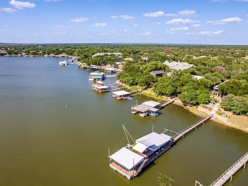 187 Cove Circle, Lake Brownwood, TX 76801