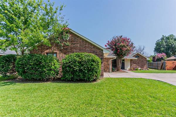 17 Chimney Rock Drive, Trophy Club, TX 76262