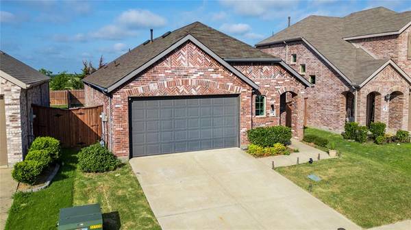 3407 Blue Granite Lane, Heartland, TX 75126