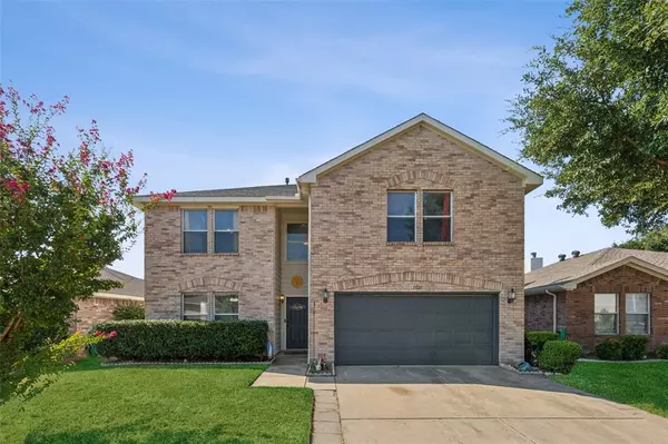 1021 Triple Crown Drive, Fort Worth, TX 76179