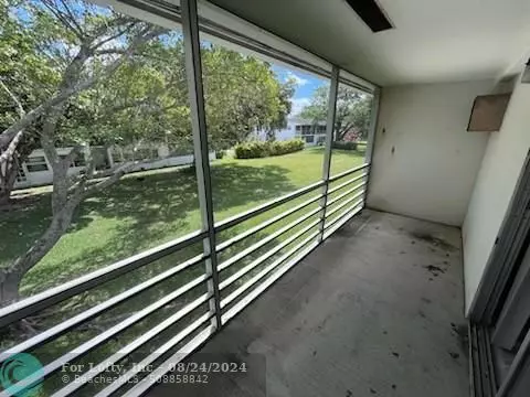 231 Oakridge N  #231, Deerfield Beach, FL 33442