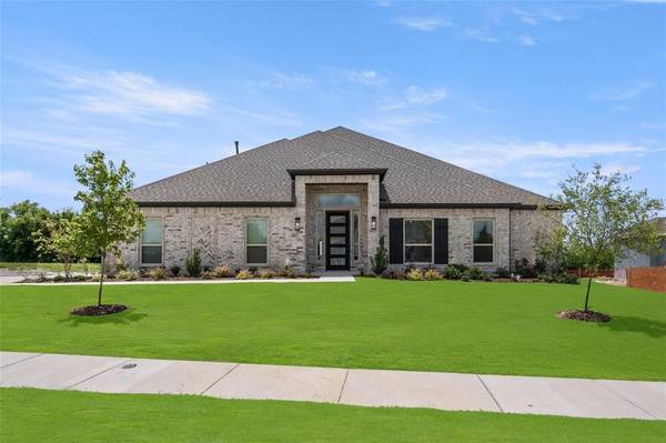 617 Hidden Lakes Drive, Desoto, TX 75115