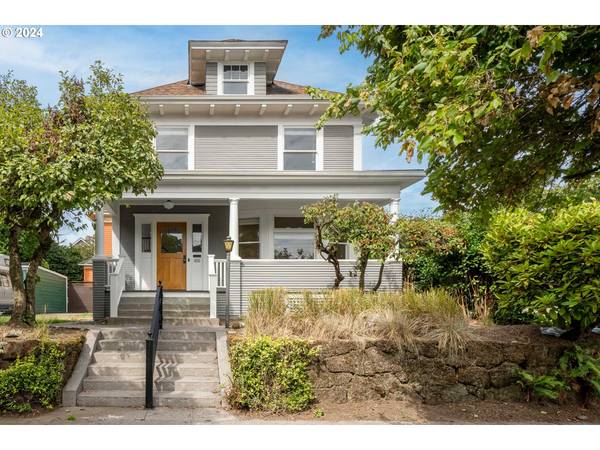 35 NE 17TH AVE,  Portland,  OR 97232