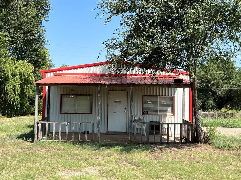 219 E Main Street, Binger, OK 73009