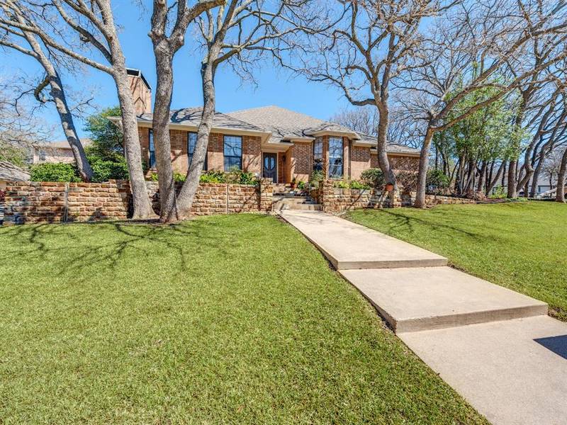 204 Pebble Beach Drive, Trophy Club, TX 76262