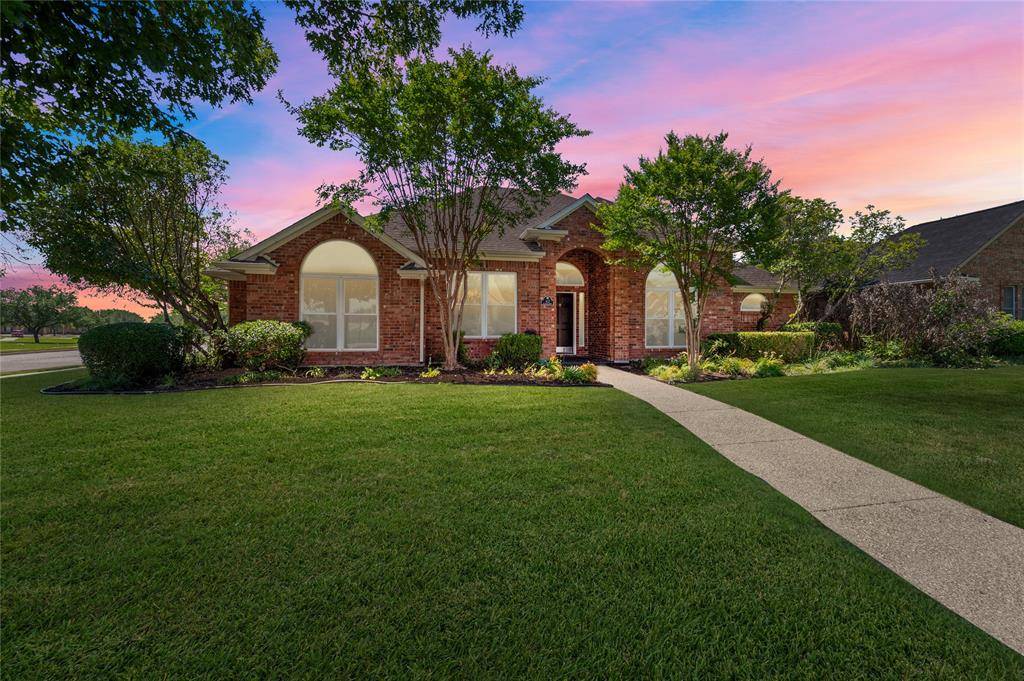 42 Alamosa Drive, Trophy Club, TX 76262