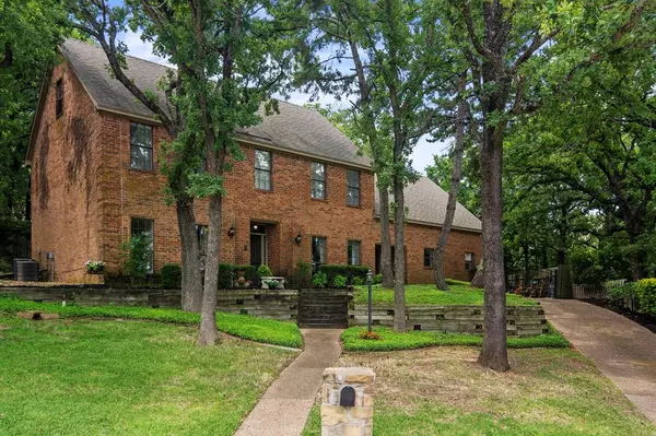 Trophy Club, TX 76262,2 Timberline Court