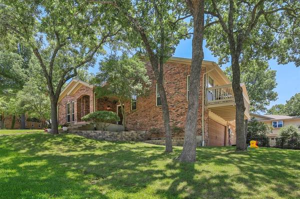 529 Indian Creek Drive, Trophy Club, TX 76262