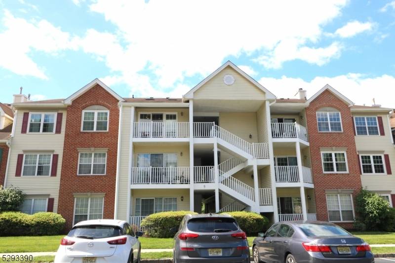 515 Red Crest Ln #515, Branchburg Twp., NJ 08876