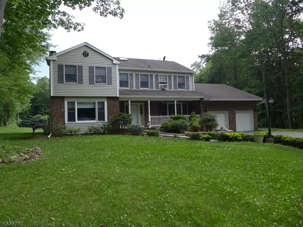 4 Hillside Rd, Hardyston Twp., NJ 07460