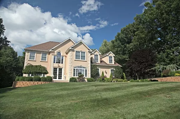 10 Sabine Ln, Hardyston Twp., NJ 07416