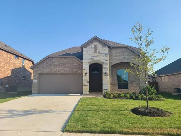 5224 CRYSTAL LAKE Avenue, Krum, TX 76249