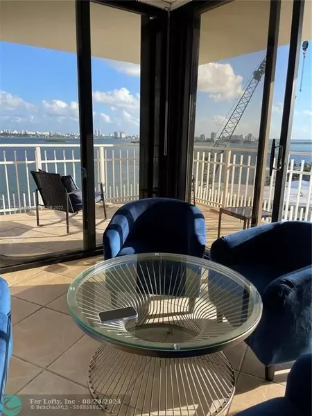 4000 Towerside Ter  #1104, Miami, FL 33138