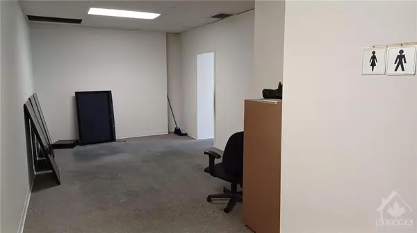 Ottawa, ON K2B 7K3,3049 CARLING AVE #201