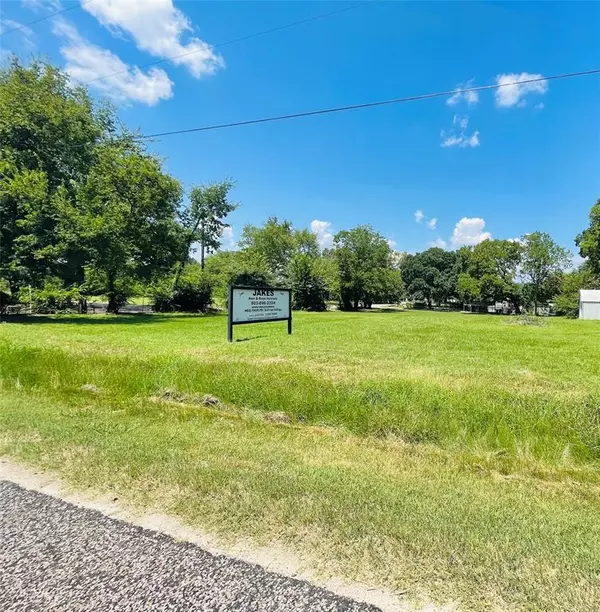 Edgewood, TX 75117,606 Pine