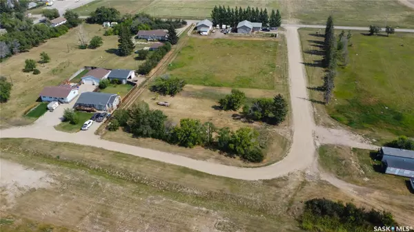 Dundurn, SK S0K 1K0,101 & 103 Lamabe STREET