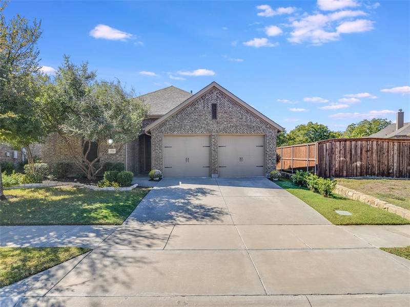 9700 Bitterroot Drive, Little Elm, TX 75068