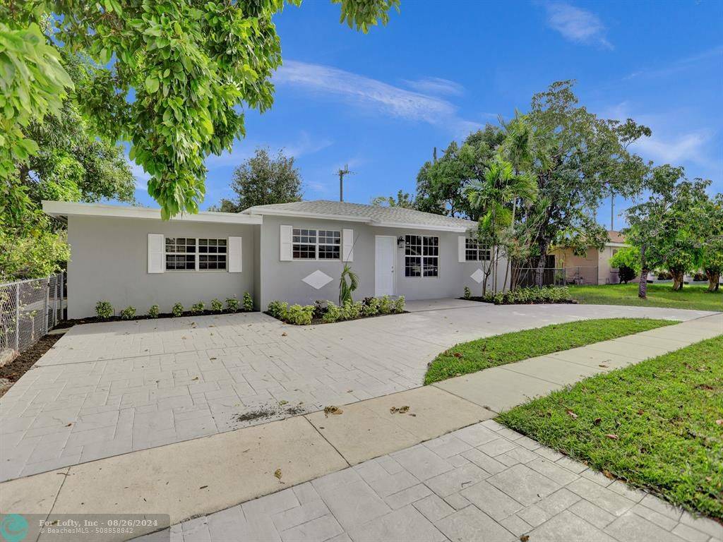 17191 NE 4th Pl, North Miami Beach, FL 33162