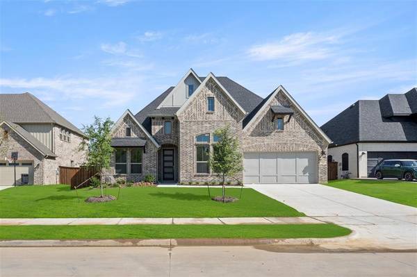 1802 Eastwood Court, Mansfield, TX 76063