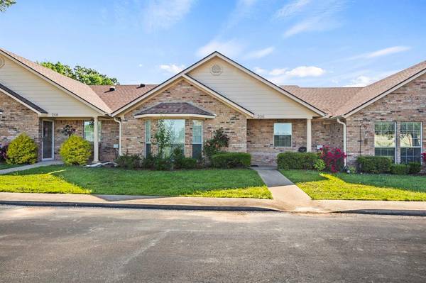 206 Pvt Rd 1311,  Mount Pleasant,  TX 75455