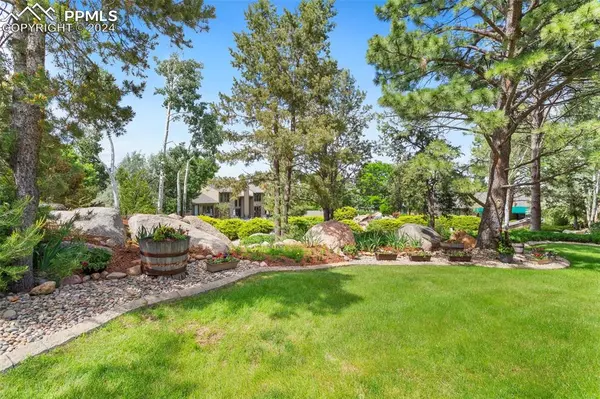 Colorado Springs, CO 80906,82 Woodbridge DR