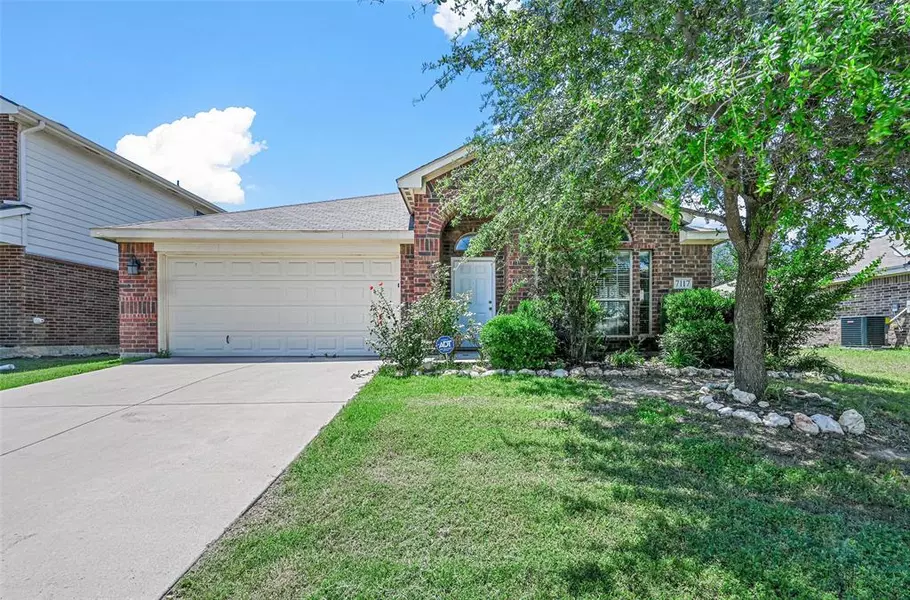 7117 Kickapoo Drive, Fort Worth, TX 76179