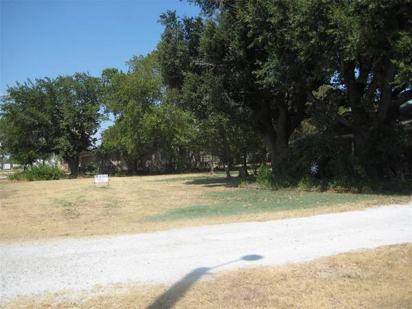 Sanger, TX 76266,2004 S Stemmons