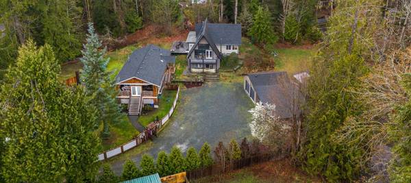 Duncan, BC V9L 6J4,4553/4555 Cowichan Lake Rd