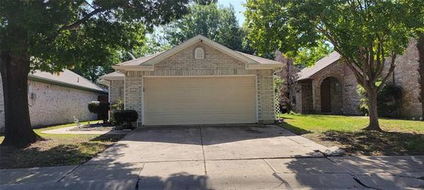 5204 Wolverton Court,  Garland,  TX 75043