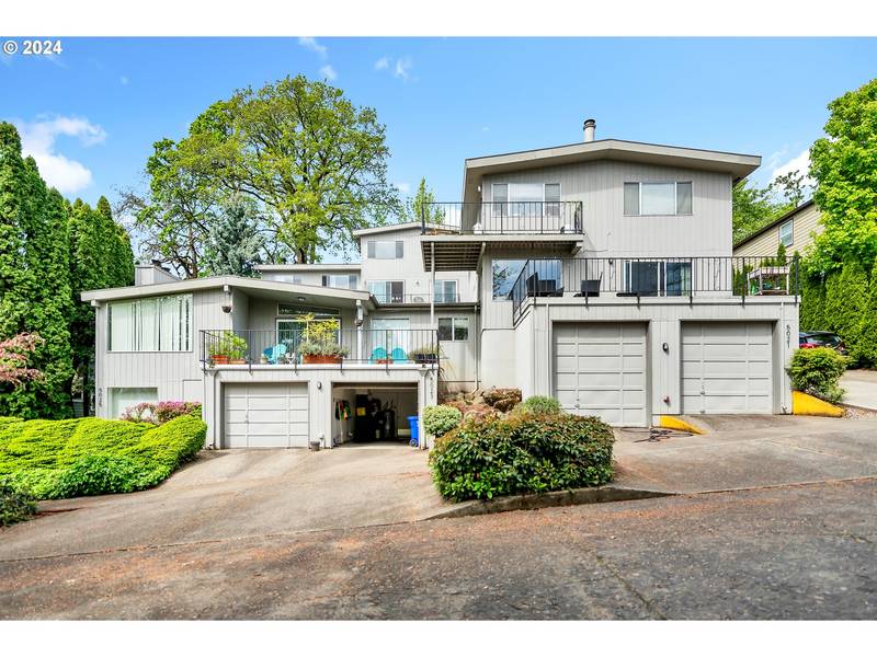 5013 SW VIEW POINT TER, Portland, OR 97239